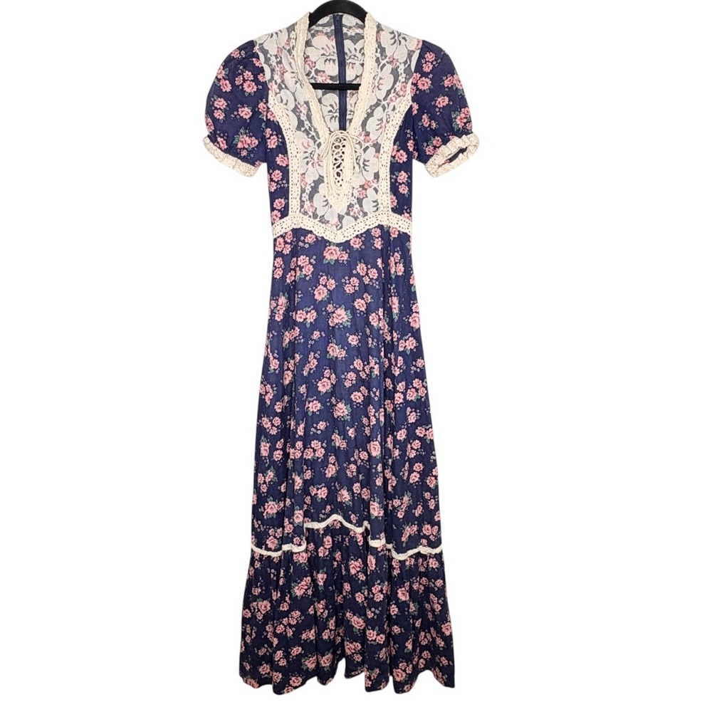 Vintage 70s Handmade Cottage Boho Floral Maxi Dress XXS Prairie Ruffle Lace Up